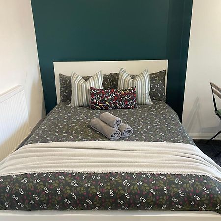Willesden Green Rooms Лондон Екстер'єр фото
