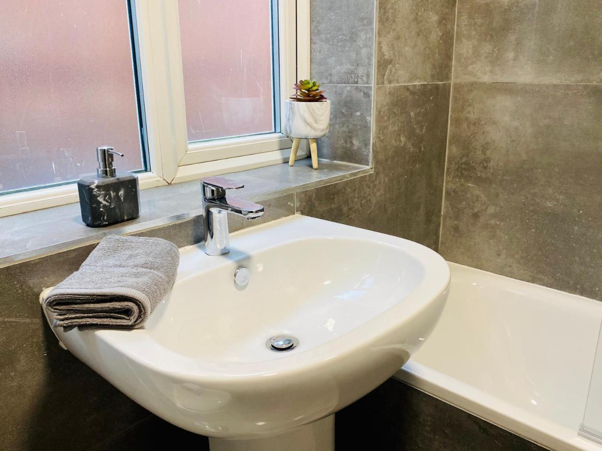 Willesden Green Rooms Лондон Екстер'єр фото