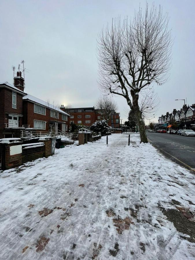 Willesden Green Rooms Лондон Екстер'єр фото