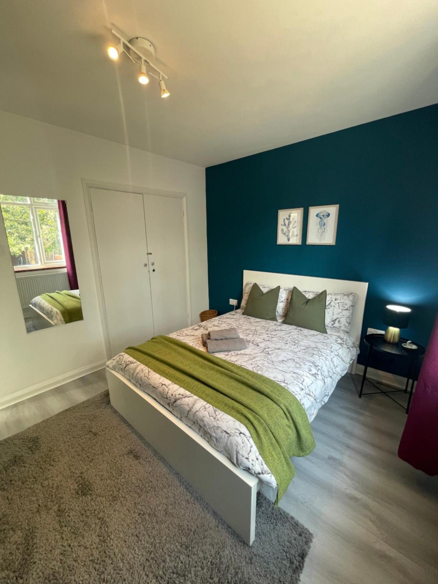 Willesden Green Rooms Лондон Екстер'єр фото