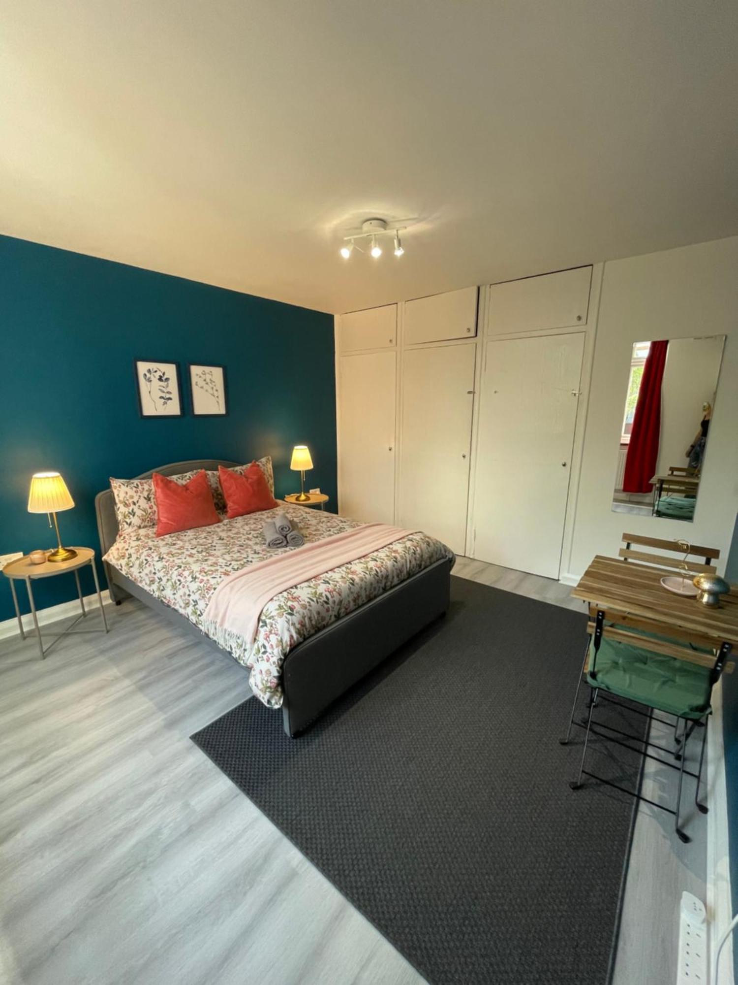 Willesden Green Rooms Лондон Екстер'єр фото