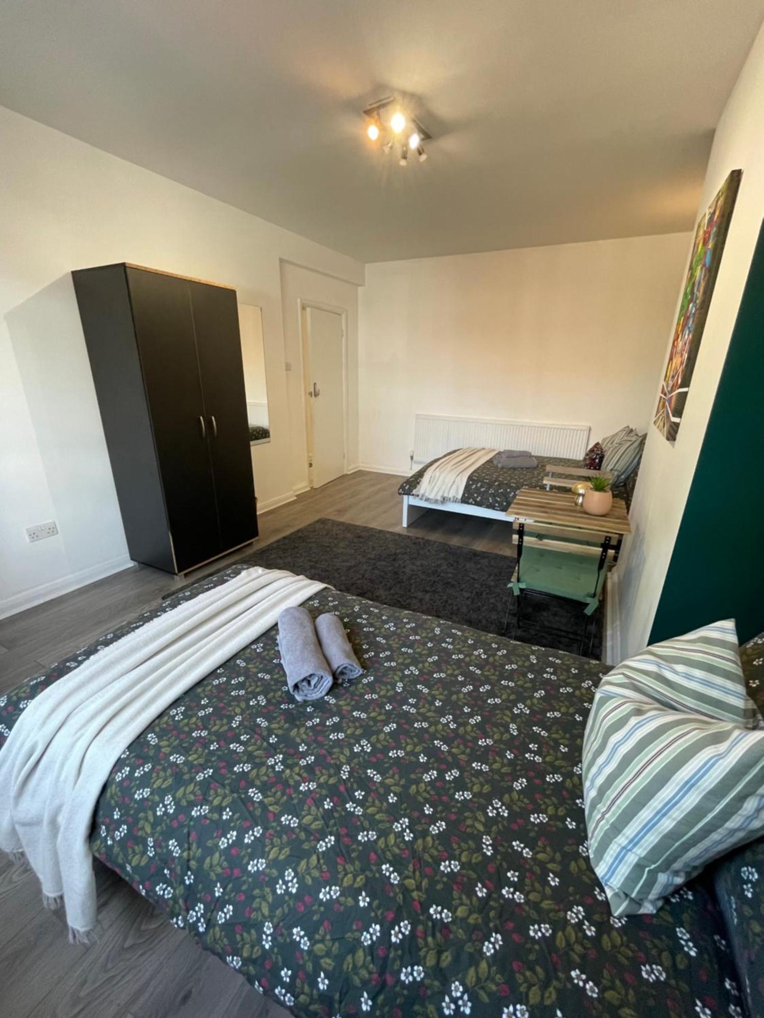 Willesden Green Rooms Лондон Екстер'єр фото